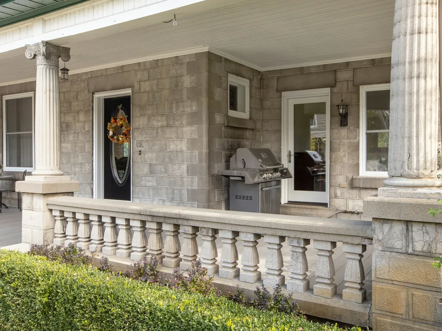 Porches & Screened Porches